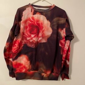 Medium rose crew neck